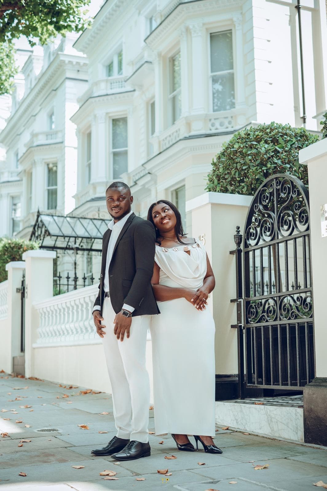 Kwabena and Sandra side by side at their London pre-wedding shoot